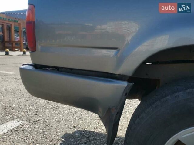 Серый Тойота 4Раннер, объемом двигателя 3 л и пробегом 285 тыс. км за 7700 $, фото 28 на Automoto.ua