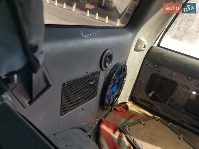 Серый Тойота 4Раннер, объемом двигателя 3 л и пробегом 285 тыс. км за 7700 $, фото 21 на Automoto.ua