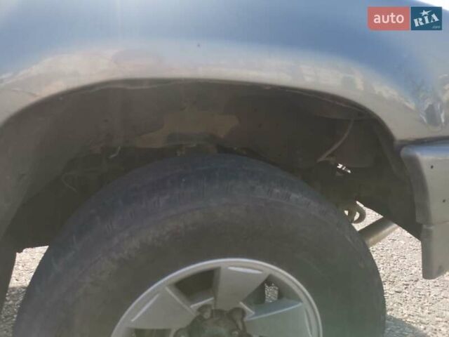 Серый Тойота 4Раннер, объемом двигателя 3 л и пробегом 285 тыс. км за 7700 $, фото 32 на Automoto.ua