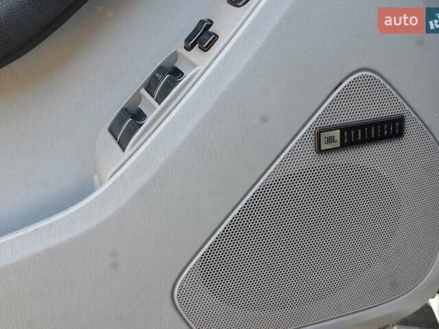 Сірий Тойота 4Раннер, об'ємом двигуна 4.7 л та пробігом 394 тис. км за 12500 $, фото 25 на Automoto.ua