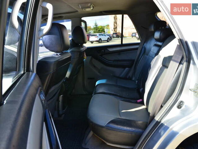 Сірий Тойота 4Раннер, об'ємом двигуна 4.7 л та пробігом 394 тис. км за 12500 $, фото 19 на Automoto.ua