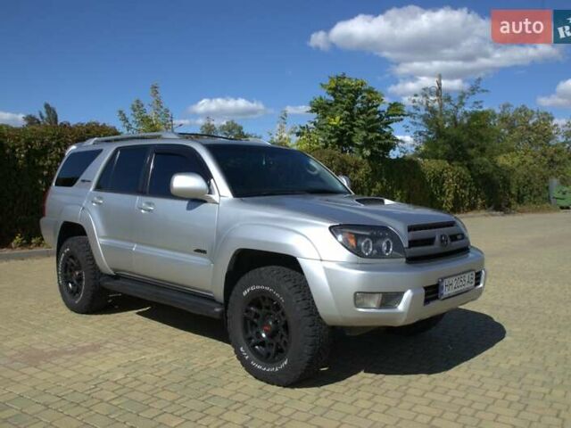 Сірий Тойота 4Раннер, об'ємом двигуна 4.7 л та пробігом 394 тис. км за 12500 $, фото 6 на Automoto.ua