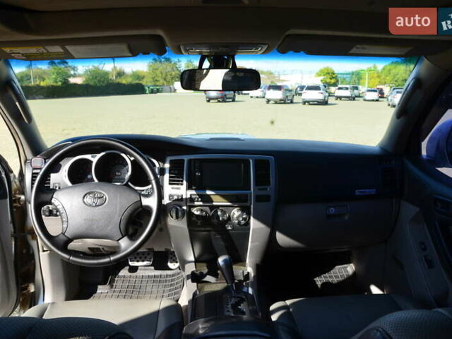 Сірий Тойота 4Раннер, об'ємом двигуна 4.7 л та пробігом 394 тис. км за 12500 $, фото 15 на Automoto.ua