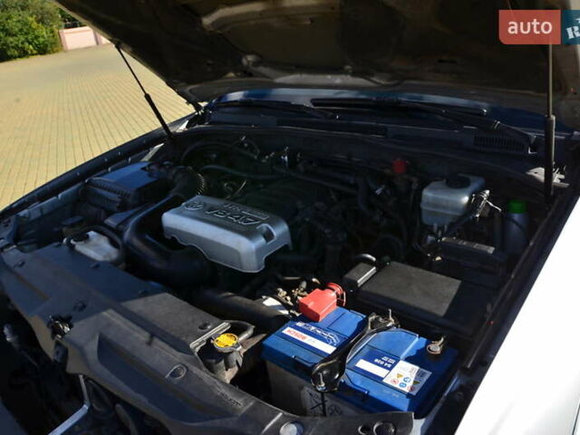 Сірий Тойота 4Раннер, об'ємом двигуна 4.7 л та пробігом 394 тис. км за 12500 $, фото 30 на Automoto.ua