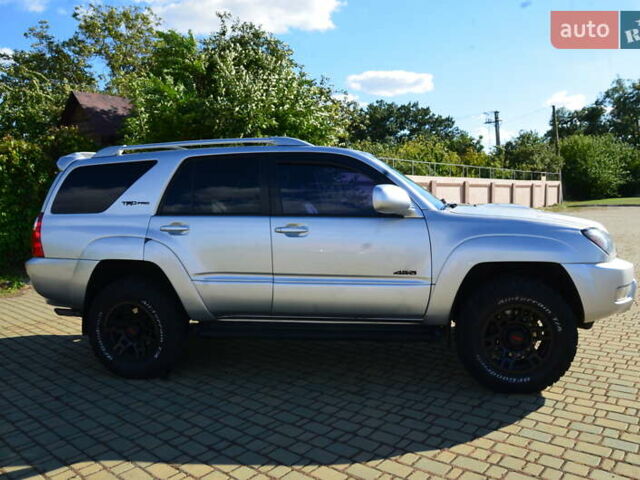 Сірий Тойота 4Раннер, об'ємом двигуна 4.7 л та пробігом 394 тис. км за 12500 $, фото 7 на Automoto.ua