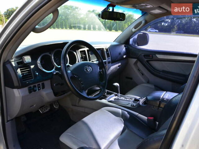 Сірий Тойота 4Раннер, об'ємом двигуна 4.7 л та пробігом 394 тис. км за 12500 $, фото 14 на Automoto.ua