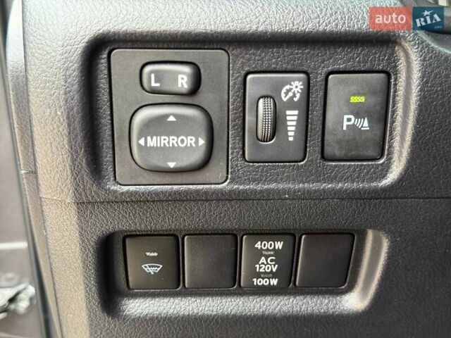 Серый Тойота 4Раннер, объемом двигателя 3.96 л и пробегом 250 тыс. км за 31500 $, фото 51 на Automoto.ua