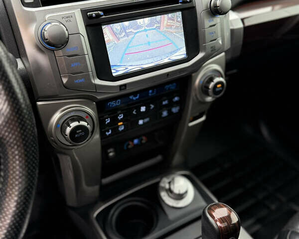 Серый Тойота 4Раннер, объемом двигателя 3.96 л и пробегом 212 тыс. км за 25555 $, фото 37 на Automoto.ua