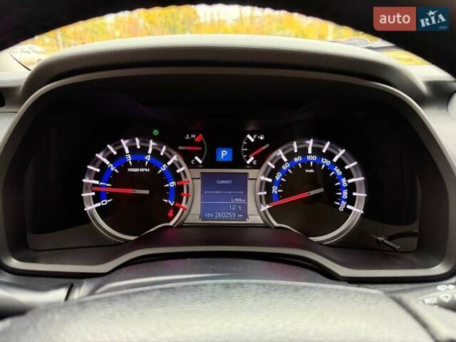 Серый Тойота 4Раннер, объемом двигателя 3.96 л и пробегом 250 тыс. км за 31500 $, фото 69 на Automoto.ua