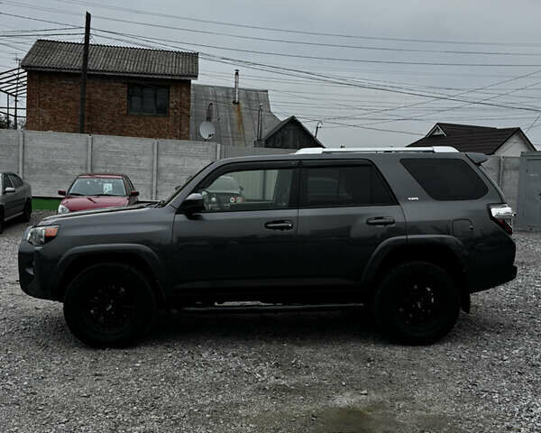 Серый Тойота 4Раннер, объемом двигателя 3.96 л и пробегом 186 тыс. км за 26500 $, фото 6 на Automoto.ua