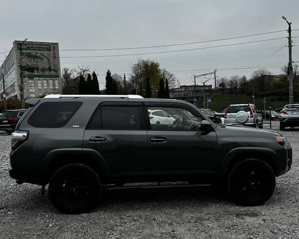 Серый Тойота 4Раннер, объемом двигателя 3.96 л и пробегом 186 тыс. км за 26500 $, фото 7 на Automoto.ua