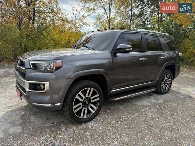 Серый Тойота 4Раннер, объемом двигателя 3.96 л и пробегом 250 тыс. км за 31500 $, фото 21 на Automoto.ua