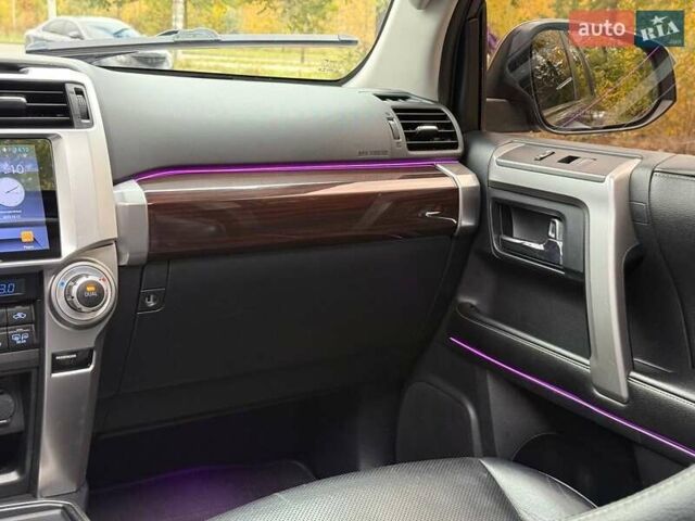 Серый Тойота 4Раннер, объемом двигателя 3.96 л и пробегом 250 тыс. км за 31500 $, фото 61 на Automoto.ua