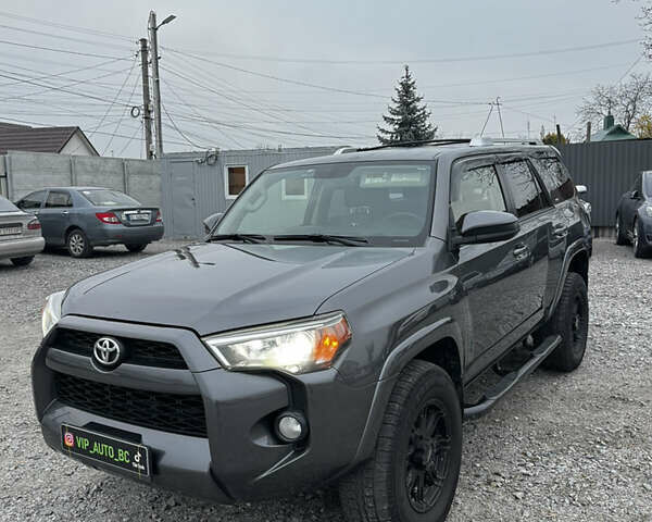 Серый Тойота 4Раннер, объемом двигателя 3.96 л и пробегом 186 тыс. км за 26500 $, фото 2 на Automoto.ua