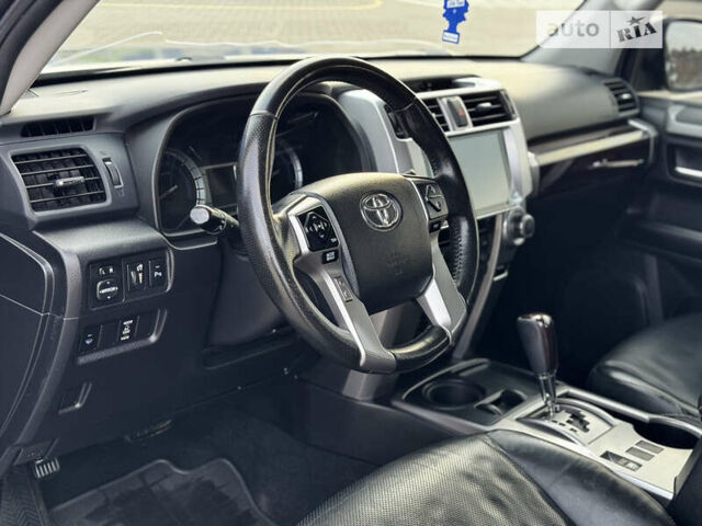 Серый Тойота 4Раннер, объемом двигателя 3.96 л и пробегом 250 тыс. км за 20999 $, фото 18 на Automoto.ua