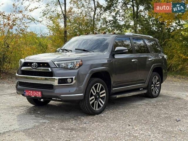 Серый Тойота 4Раннер, объемом двигателя 3.96 л и пробегом 250 тыс. км за 31500 $, фото 6 на Automoto.ua