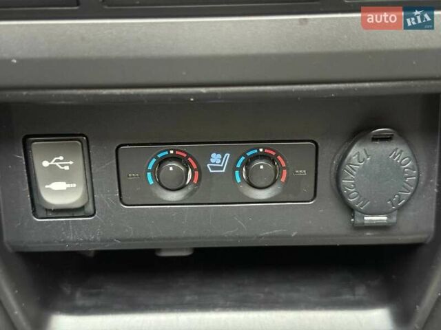 Серый Тойота 4Раннер, объемом двигателя 3.96 л и пробегом 250 тыс. км за 31500 $, фото 65 на Automoto.ua