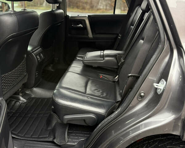 Серый Тойота 4Раннер, объемом двигателя 3.96 л и пробегом 212 тыс. км за 25555 $, фото 23 на Automoto.ua