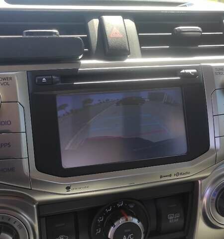 Серый Тойота 4Раннер, объемом двигателя 4 л и пробегом 130 тыс. км за 36500 $, фото 5 на Automoto.ua