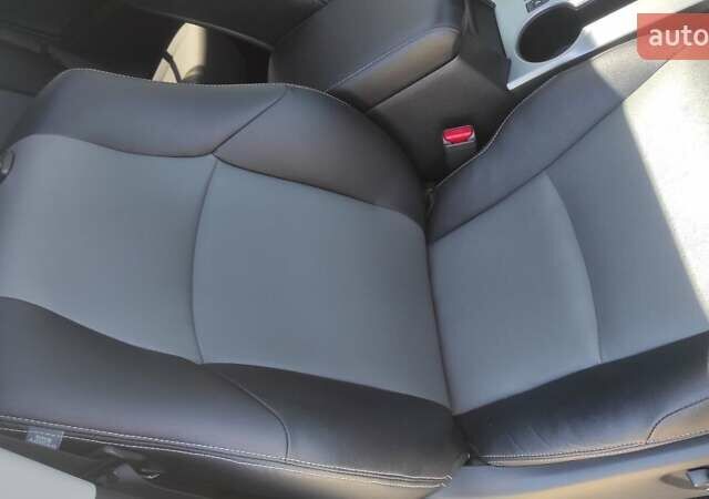 Серый Тойота 4Раннер, объемом двигателя 4 л и пробегом 130 тыс. км за 36500 $, фото 17 на Automoto.ua