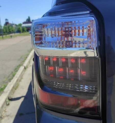 Серый Тойота 4Раннер, объемом двигателя 4 л и пробегом 130 тыс. км за 36500 $, фото 10 на Automoto.ua