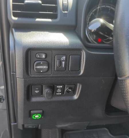 Серый Тойота 4Раннер, объемом двигателя 4 л и пробегом 130 тыс. км за 36500 $, фото 4 на Automoto.ua