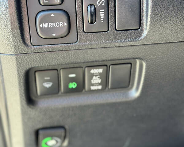 Серый Тойота 4Раннер, объемом двигателя 3.96 л и пробегом 147 тыс. км за 35900 $, фото 25 на Automoto.ua