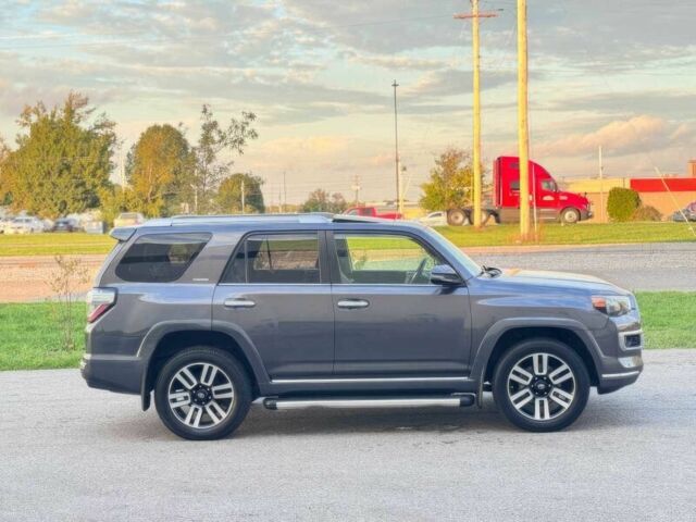 Сірий Тойота 4Раннер, об'ємом двигуна 4 л та пробігом 50 тис. км за 14200 $, фото 3 на Automoto.ua