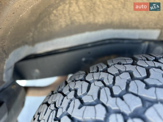 Серый Тойота 4Раннер, объемом двигателя 3.96 л и пробегом 147 тыс. км за 35900 $, фото 18 на Automoto.ua