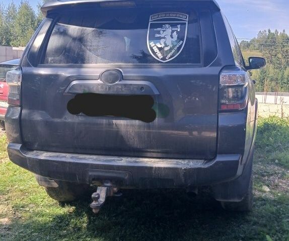 Серый Тойота 4Раннер, объемом двигателя 0 л и пробегом 58 тыс. км за 31000 $, фото 2 на Automoto.ua