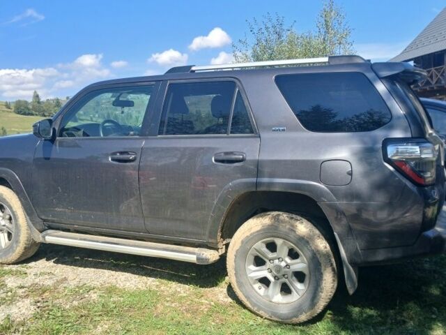 Серый Тойота 4Раннер, объемом двигателя 0 л и пробегом 58 тыс. км за 31000 $, фото 1 на Automoto.ua