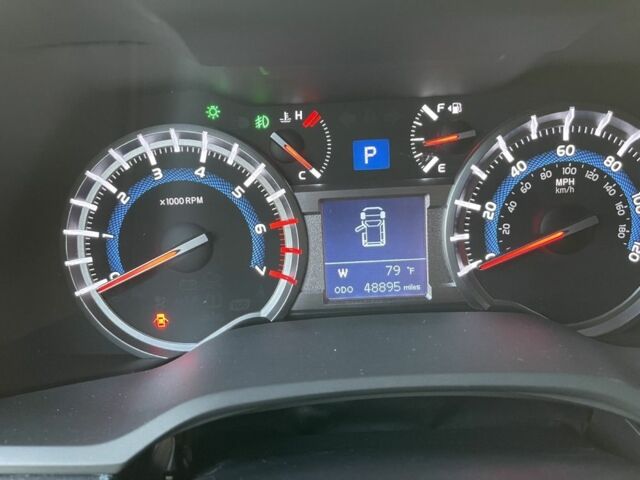 Серый Тойота 4Раннер, объемом двигателя 4 л и пробегом 78 тыс. км за 38500 $, фото 4 на Automoto.ua