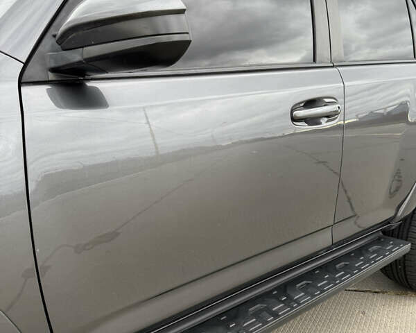 Сірий Тойота 4Раннер, об'ємом двигуна 3.96 л та пробігом 108 тис. км за 33700 $, фото 11 на Automoto.ua