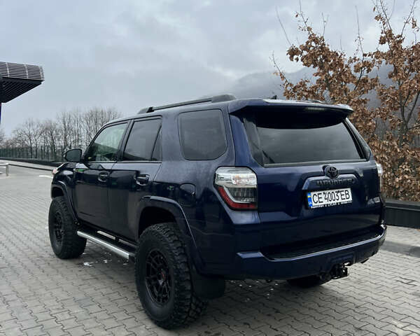 Синий Тойота 4Раннер, объемом двигателя 3.96 л и пробегом 223 тыс. км за 31500 $, фото 2 на Automoto.ua
