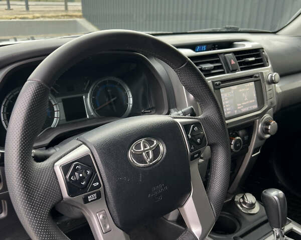 Синий Тойота 4Раннер, объемом двигателя 3.96 л и пробегом 223 тыс. км за 31500 $, фото 10 на Automoto.ua