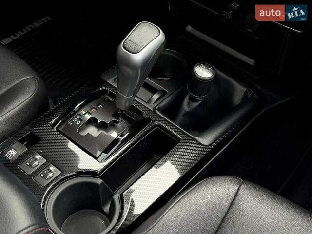 Синий Тойота 4Раннер, объемом двигателя 3.96 л и пробегом 51 тыс. км за 29900 $, фото 20 на Automoto.ua