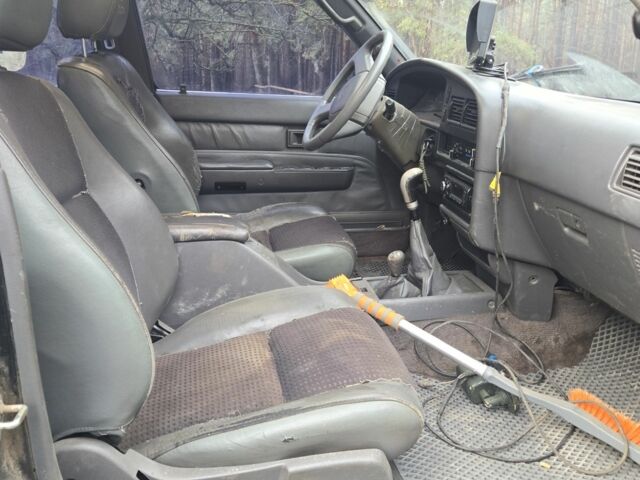 Зеленый Тойота 4Раннер, объемом двигателя 3 л и пробегом 450 тыс. км за 6000 $, фото 6 на Automoto.ua