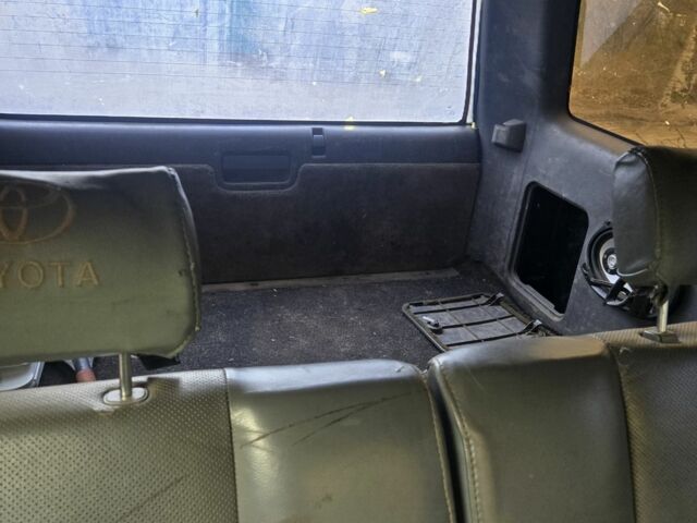 Зеленый Тойота 4Раннер, объемом двигателя 3 л и пробегом 450 тыс. км за 6000 $, фото 8 на Automoto.ua