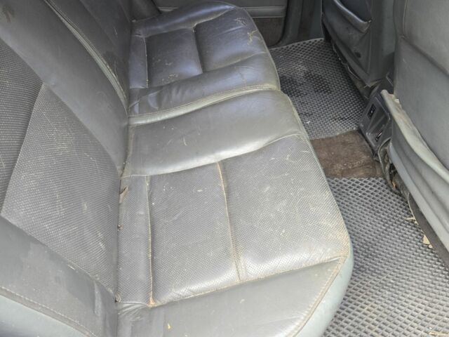 Зеленый Тойота 4Раннер, объемом двигателя 3 л и пробегом 450 тыс. км за 6000 $, фото 7 на Automoto.ua