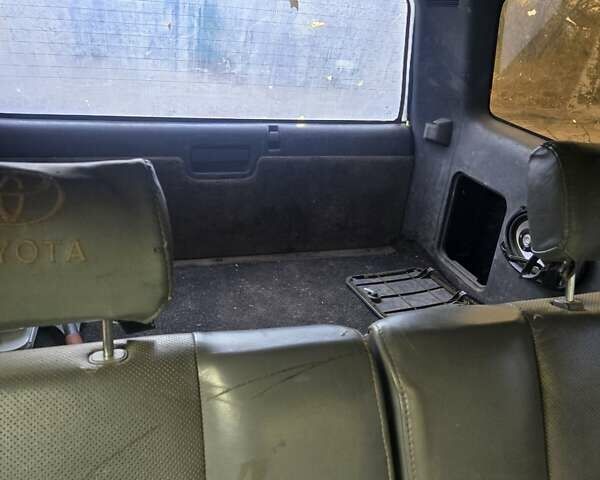 Зеленый Тойота 4Раннер, объемом двигателя 3 л и пробегом 300 тыс. км за 6000 $, фото 8 на Automoto.ua