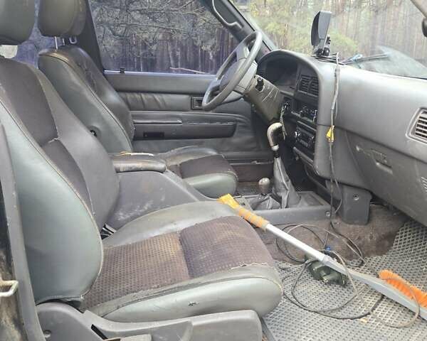 Зеленый Тойота 4Раннер, объемом двигателя 3 л и пробегом 300 тыс. км за 6000 $, фото 6 на Automoto.ua