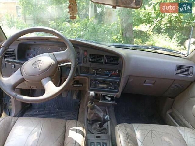 Зеленый Тойота 4Раннер, объемом двигателя 3 л и пробегом 320 тыс. км за 6200 $, фото 6 на Automoto.ua