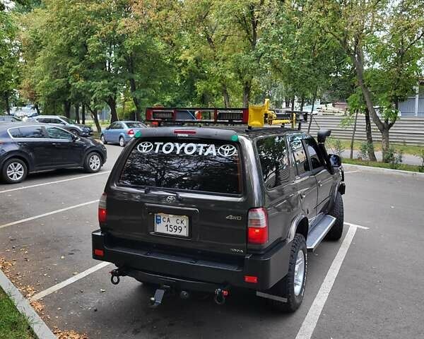 Зеленый Тойота 4Раннер, объемом двигателя 3.4 л и пробегом 268 тыс. км за 16500 $, фото 6 на Automoto.ua