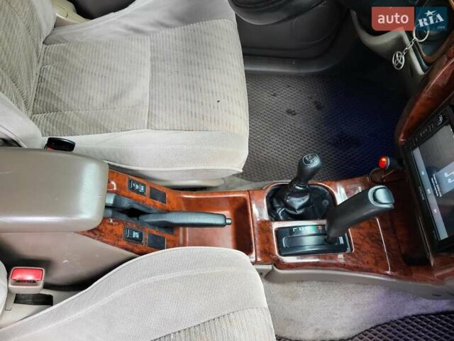 Зеленый Тойота 4Раннер, объемом двигателя 3.4 л и пробегом 268 тыс. км за 16500 $, фото 12 на Automoto.ua