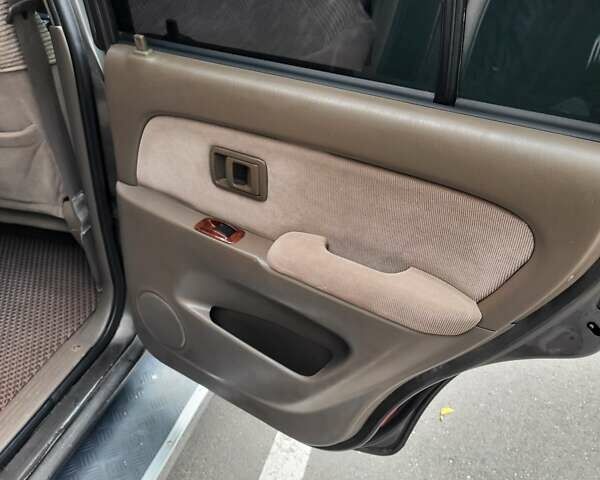 Зеленый Тойота 4Раннер, объемом двигателя 3.4 л и пробегом 268 тыс. км за 16500 $, фото 16 на Automoto.ua