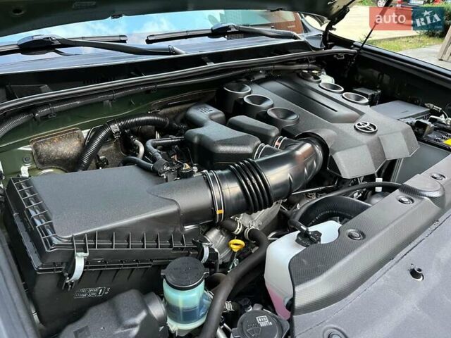 Зеленый Тойота 4Раннер, объемом двигателя 3.96 л и пробегом 70 тыс. км за 37000 $, фото 6 на Automoto.ua