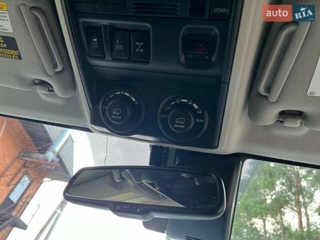 Зеленый Тойота 4Раннер, объемом двигателя 3.96 л и пробегом 70 тыс. км за 37000 $, фото 3 на Automoto.ua