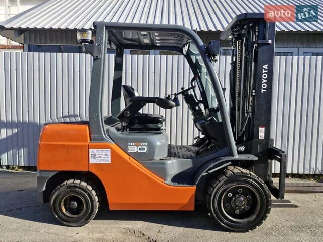 Красный Тойота 52-8FDF30, объемом двигателя 2.4 л и пробегом 4 тыс. км за 22625 $, фото 5 на Automoto.ua