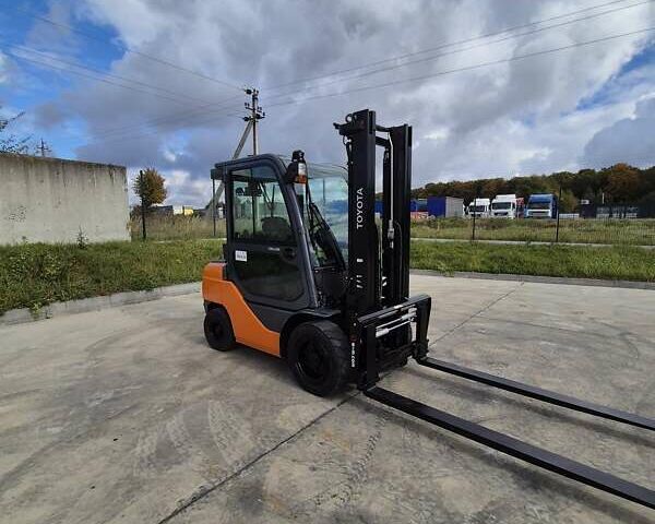 Оранжевый Тойота 52-8FDF30, объемом двигателя 2.5 л и пробегом 3 тыс. км за 18393 $, фото 11 на Automoto.ua