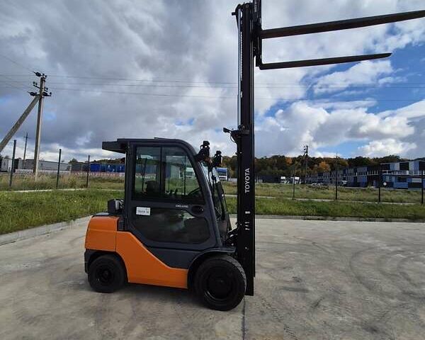 Оранжевый Тойота 52-8FDF30, объемом двигателя 2.5 л и пробегом 3 тыс. км за 18393 $, фото 13 на Automoto.ua